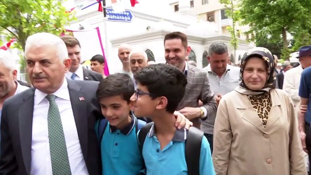 Binali Yıldırım, Çekmeköy esnafını ziyaret etti - İSTANBUL