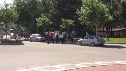 Öğrenciler Cinsel İstismara Karşı Yürüdü