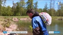 Golf : des plongeurs récupèrent les balles tombées à l'eau