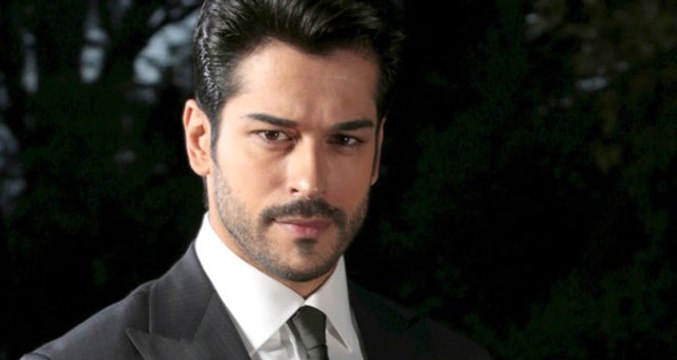 Burak Özçivit'in Son Paylaşımı Takipçileri Tarafından Beğeni Yağmuruna Tutuldu!