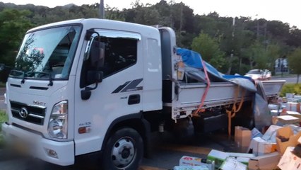 과천에서 버스-화물차 충돌...20여 명 부상 / YTN