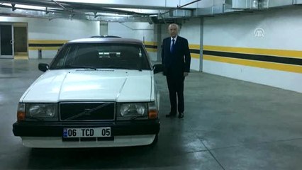 Bahçeli Klasik Otomobili ile Başkent Caddelerini Gezdi (2)
