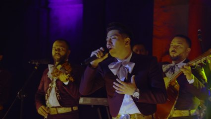 Mariachi Por El Mundo - Solo Con Que Me Beses