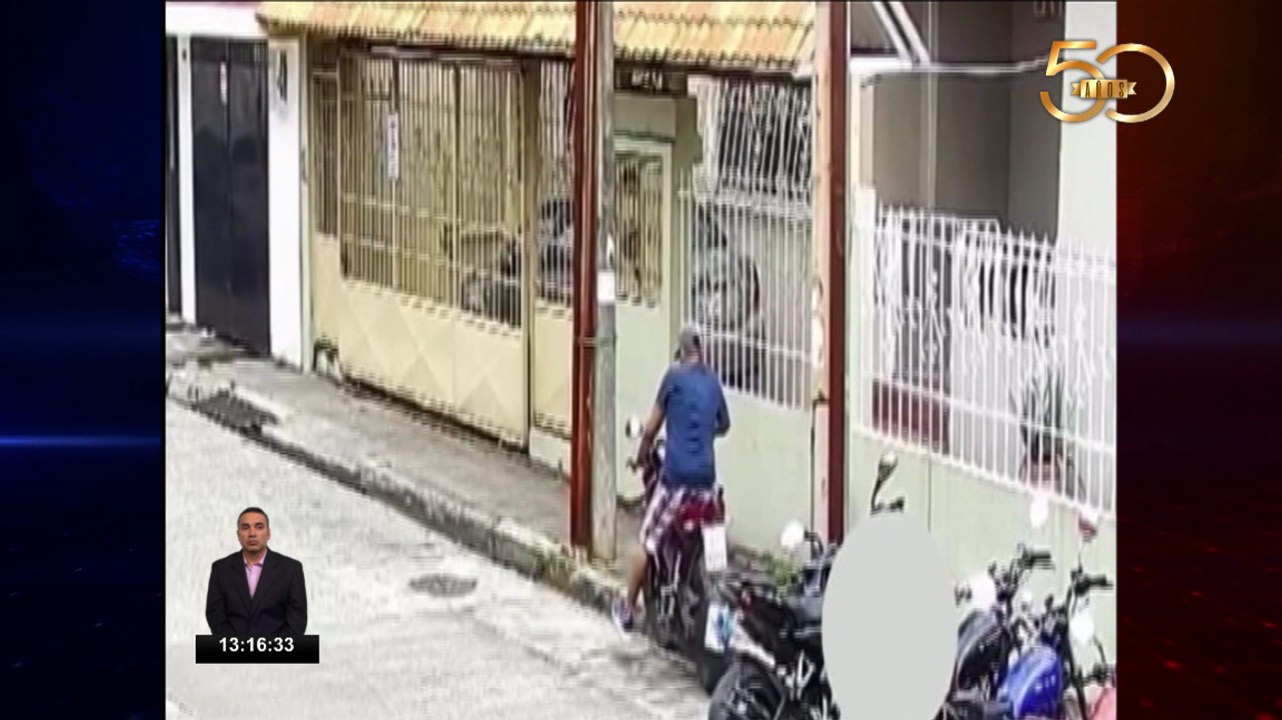 Robo de dos motocicletas fue captado por cámaras de seguridad en Guayaquil
