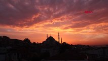 İstanbul'da Gün Batımında Görsel Şölen