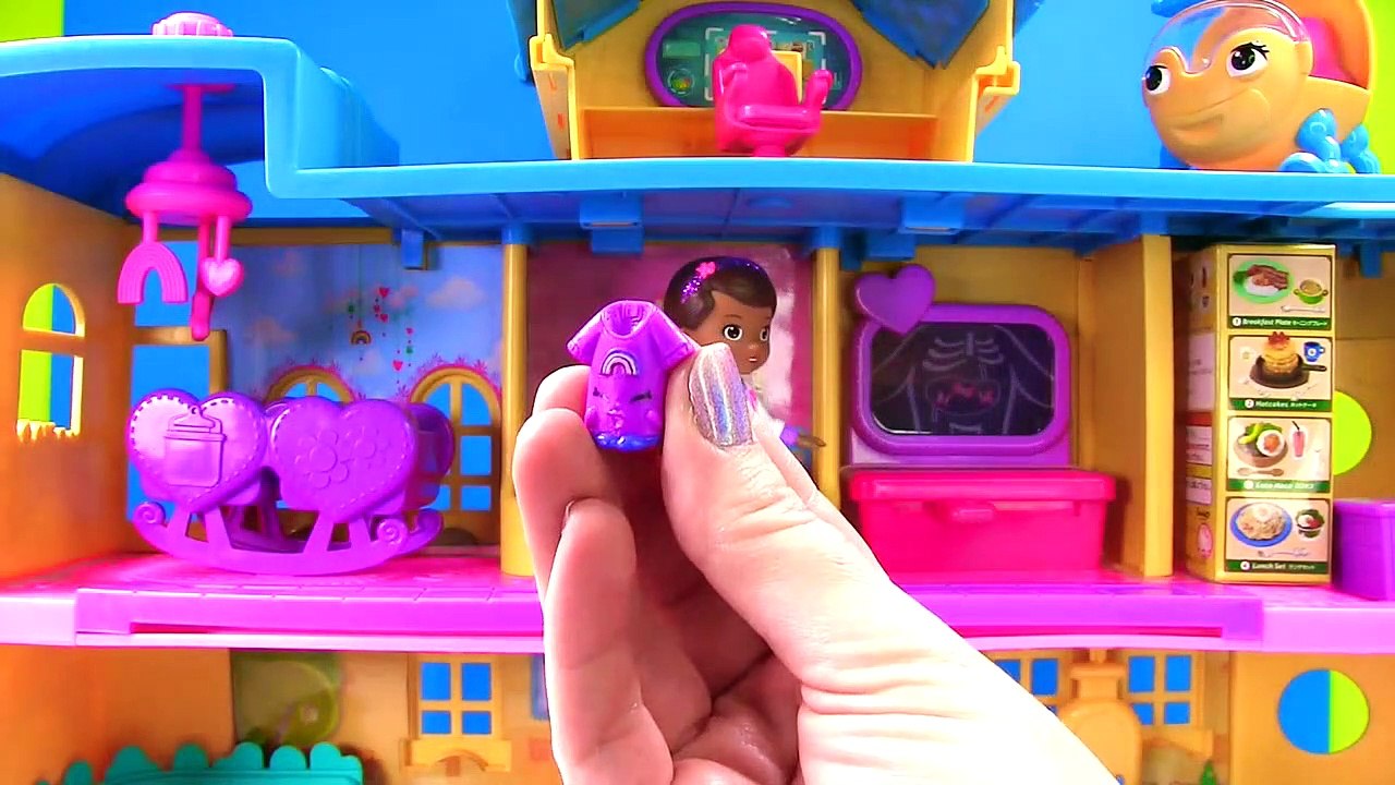 Doc McStuffins Lego Duplo Backyard Clinic & Toys