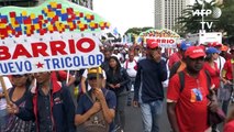 Manifestantes respaldan a Maduro tras un año de su cuestionada reelección en Venezuela