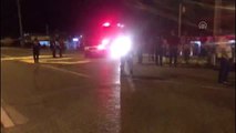 Manisa'da Otomobil İkiye Bölündü: 3 Yaralı