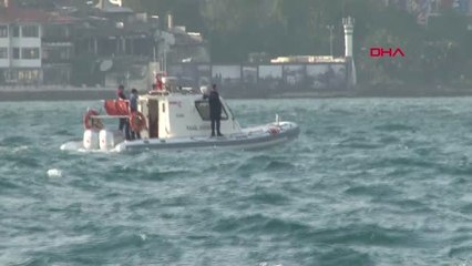 İstanbul 15 Temmuz Şehitler Köprüsünde Otomobili Yakan Kişi İntihar Etti