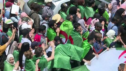 Alger: manifestation étudiante après un discours du patron de l'armée