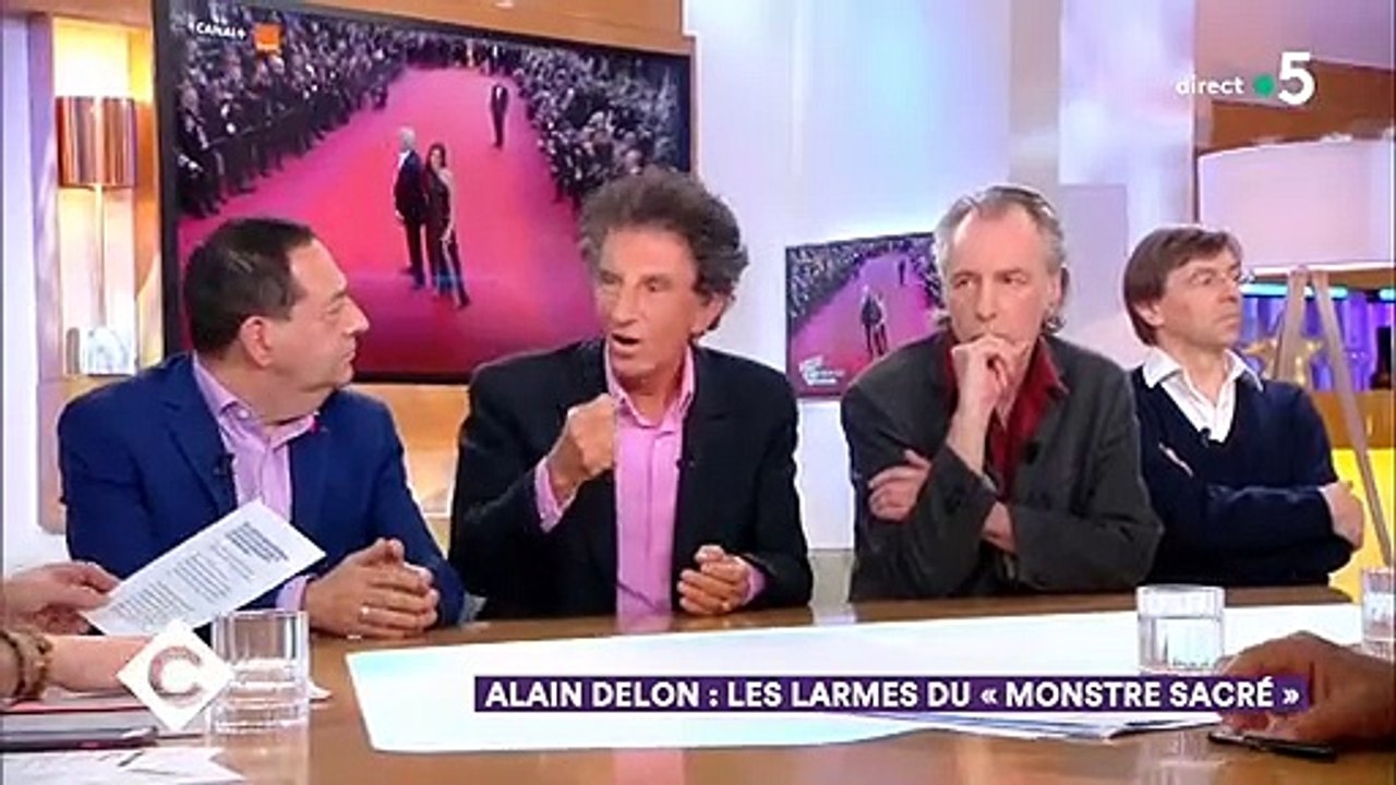 Après le boycott de Woody Allen après des accusations d'abus sexuels, Jack Lang prend sa défense dans "C à vous" - Vidéo