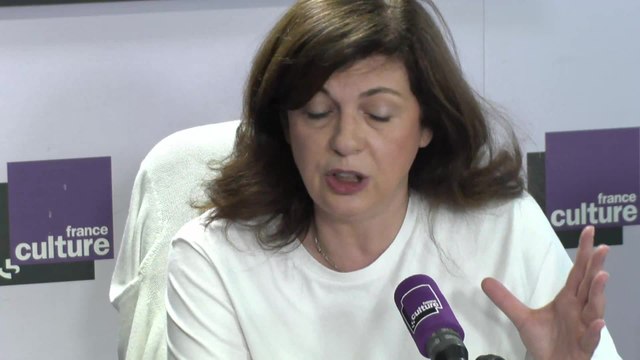 Valérie Depadt : On bascule du soin à l'obstination déraisonnable lorsque les soins deviennent inutiles, disproportionnés ou n'ont d'autres effets que le maintien de la vie.