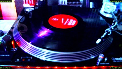 BEVERLY CASON - love me (1987) [12'inch]