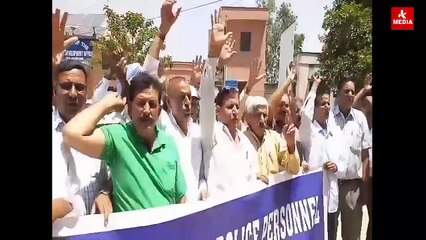 Retired Police Personnel Forum holds protest at Samba