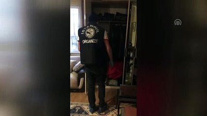 Kumar oynattıkları kişilere zorla senet imzalattıkları iddiasıyla 10 kişiye gözaltı - İSTANBUL