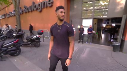 Jean-Michel Maire en ballon sauteur, Tony Yoka devait trouver une personne capable de le soulever