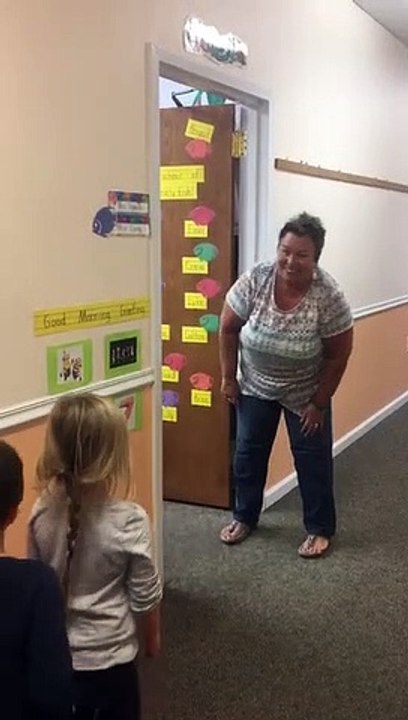 Un bonjour à la maîtresse très original