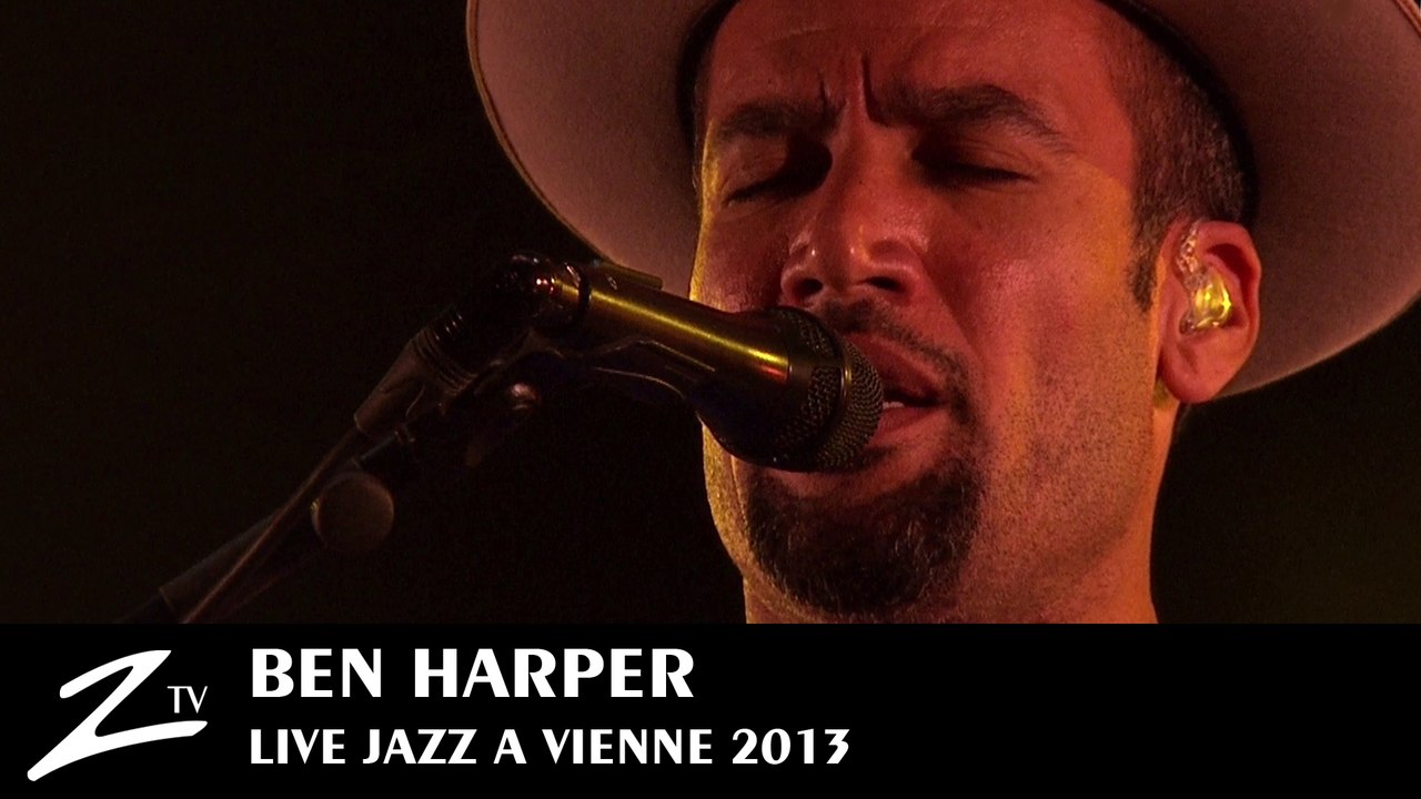 Ben Harper & Charlie Musselwhite - In i'm out and i'm gone - Jazz à Vienne 2013 - LIVE HD