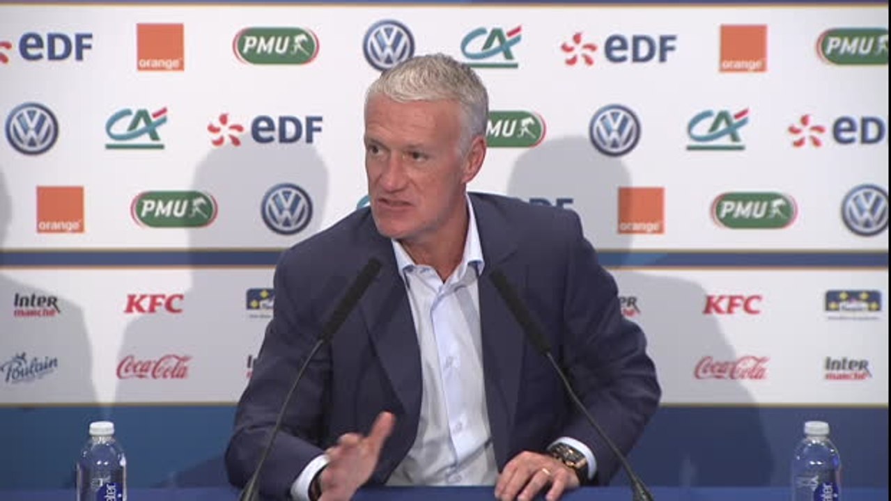 FOOTBALL: International: Bleus - Deschamps : "Mon avenir proche c'est l'équipe de France, pas la Juventus"
