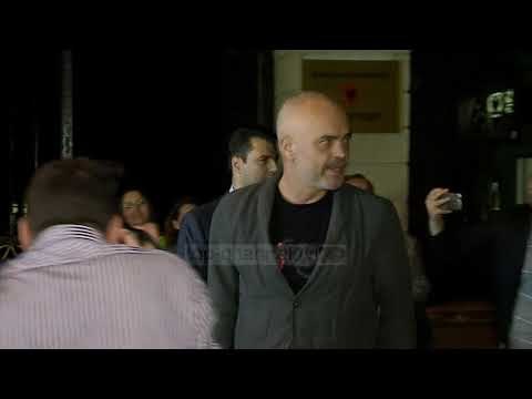 Ish-presidentët: Meta duhet të zgjidhë krizën - Top Channel Albania - News - Lajme