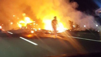 인천에서 승용차·오토바이 충돌...1명 중상 / YTN