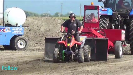 Modified Garden Tractors Pulling 1400lbs at St-Damase