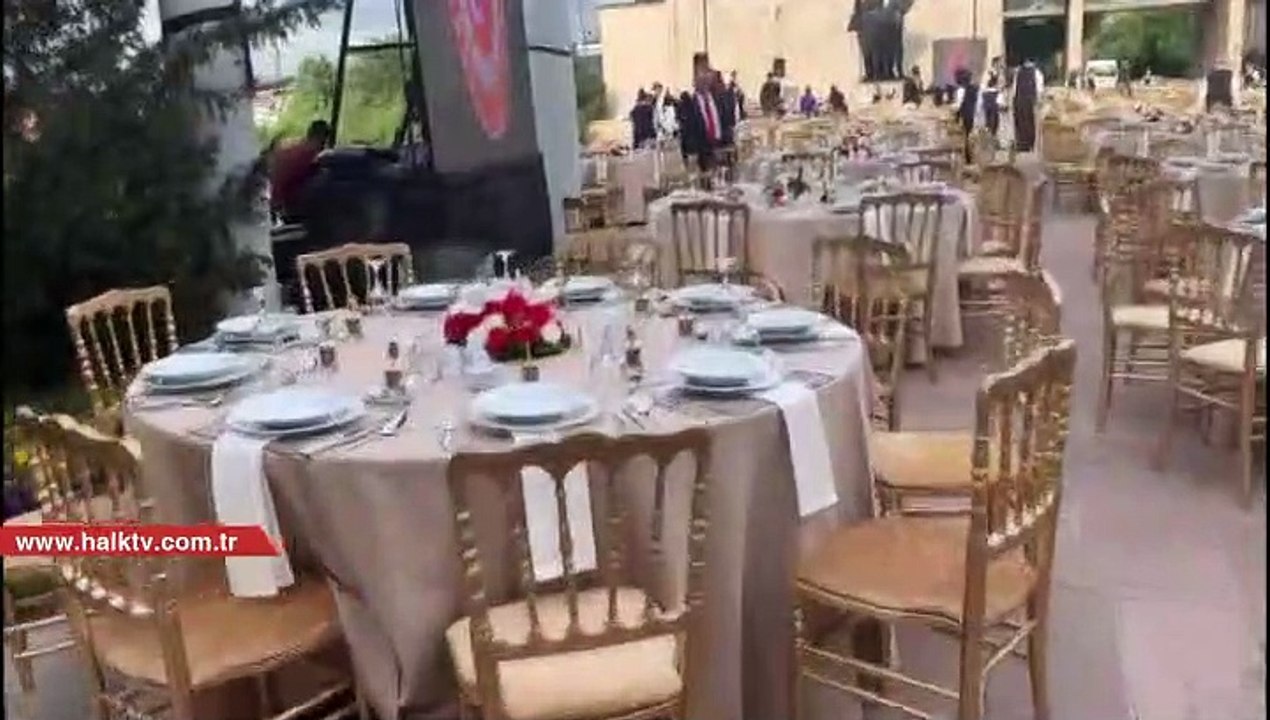 Tok, açık halinden yine anlamadı: İşte Meclis'te iftar görüntüleri