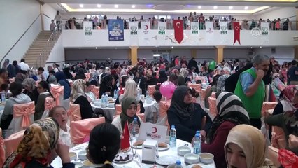 Adıyaman'da yetim çocuklara iftar