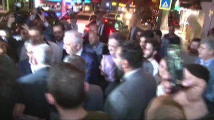 Binali Yıldırım Sahurda Vatandaşlarla Bir Araya Geldi