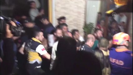 Eyüpsultan'da inşaat çukuruna düşen çocuk kurtarıldı - İSTANBUL