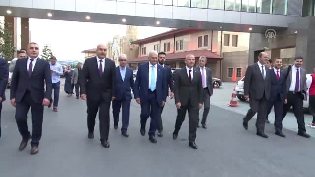 Binali Yıldırım, Halk Ulaşım'ın İftarına Katıldı