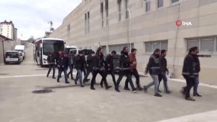 Fetö'cülere Toplantı Halinde Baskın: 17 Gözaltı