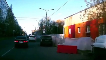 How To Not Drive Your Car on Road 2019