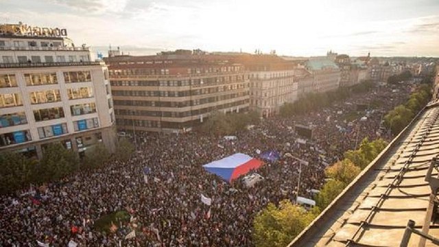 Erneut Proteste gegen Regierung: 50.000 Demonstranten in Prag