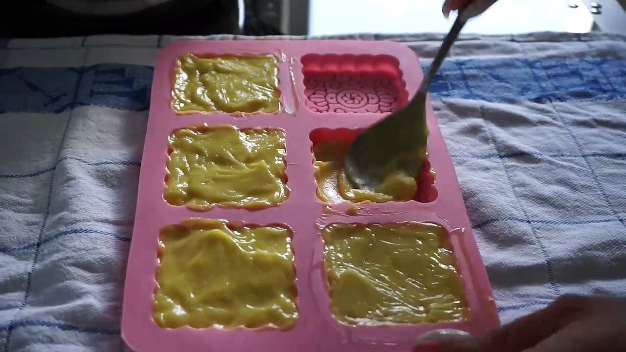 Sheabutter Jojobaol Lemongrass Seife-Haarseife I Dragonfruit