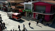 Report TV - Zjarr në një apartament në Shkodër, nuk ka të lënduar
