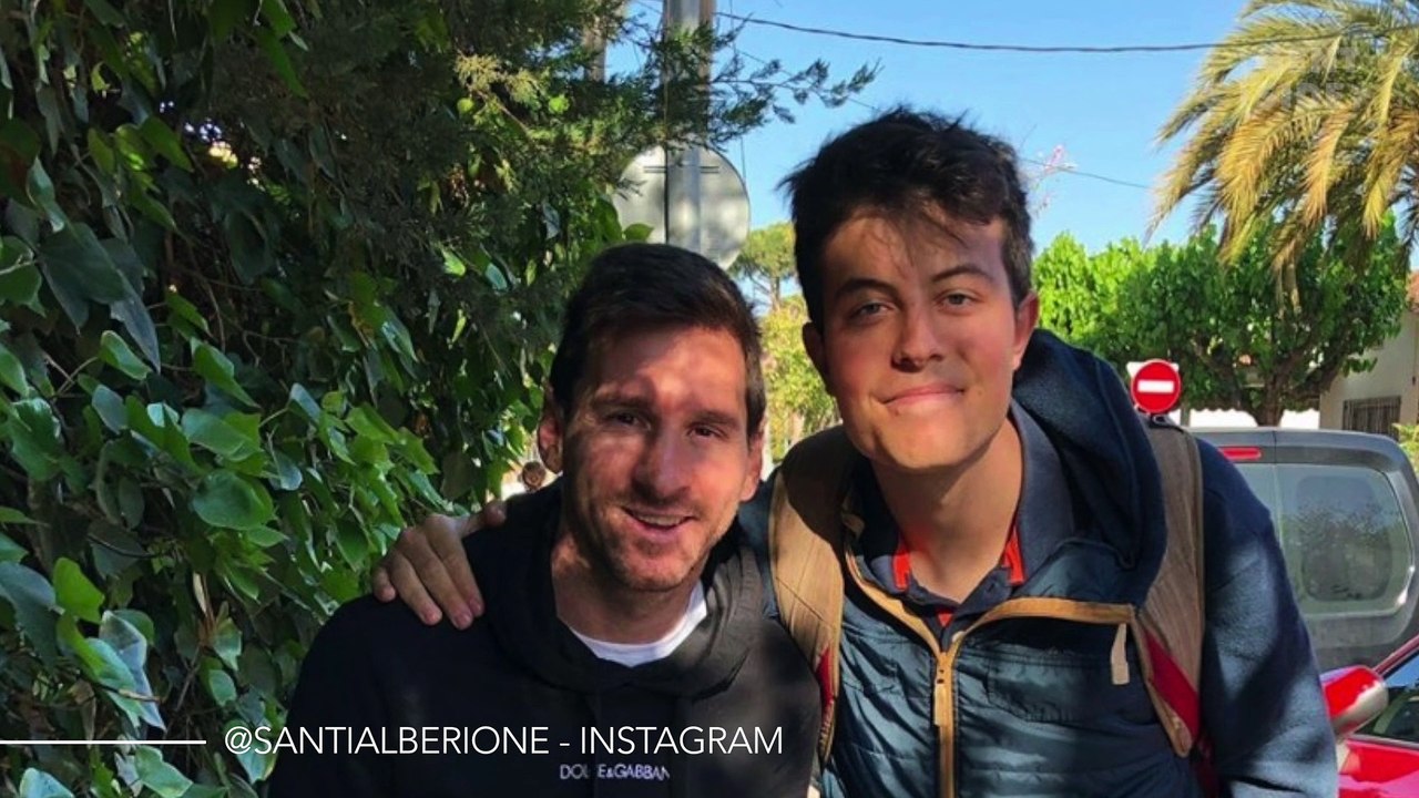 Un fan pubblica una foto con Leo Messi e tutti notano un dettaglio