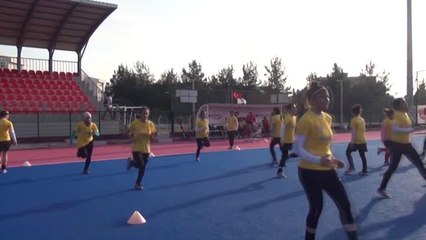 Kadın Hokey Milli Takımları Avrupa Şampiyonası'na Hazırlanıyor