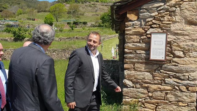Torra visita Estemariu, en Lleida
