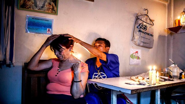 Venezuela: Desperate patients seek spiritual cures as services crumble
