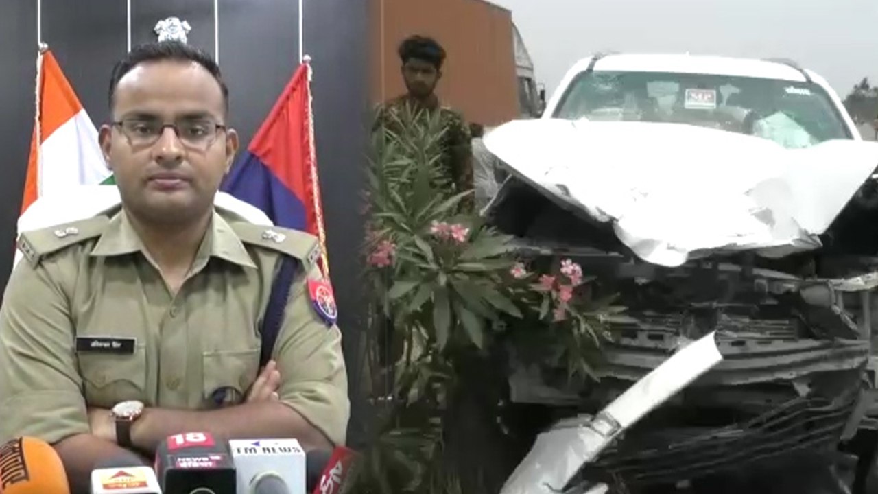 सांसद लिखी कार ने हाईवे पर दो युवकों की ली जान, MP की तलाश में लगी पुलिस