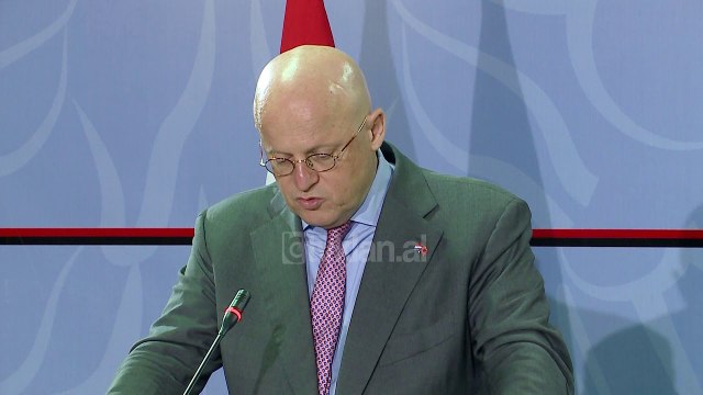 Holanda: Djegia e mandateve e gabuar. Jo dhune ne proteste