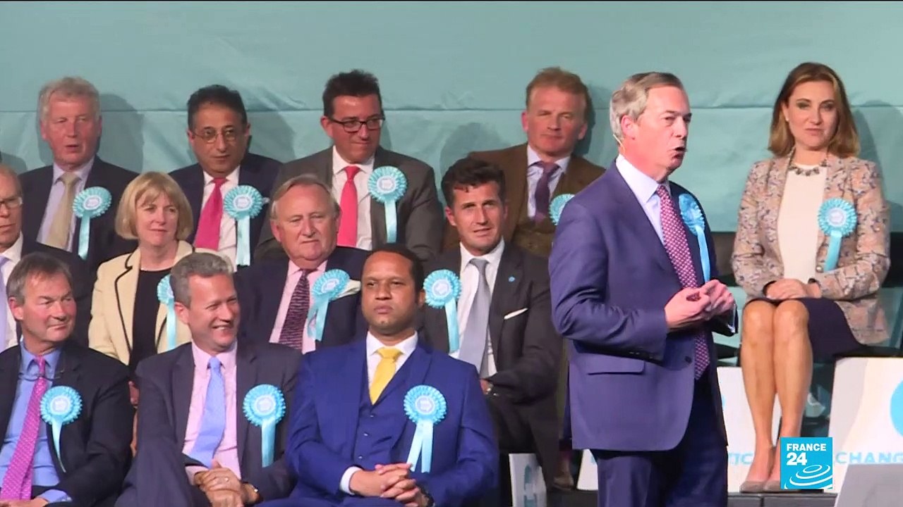 Européennes : Nigel Farage en tête dans les sondages malgré des soupçons de financement illégal