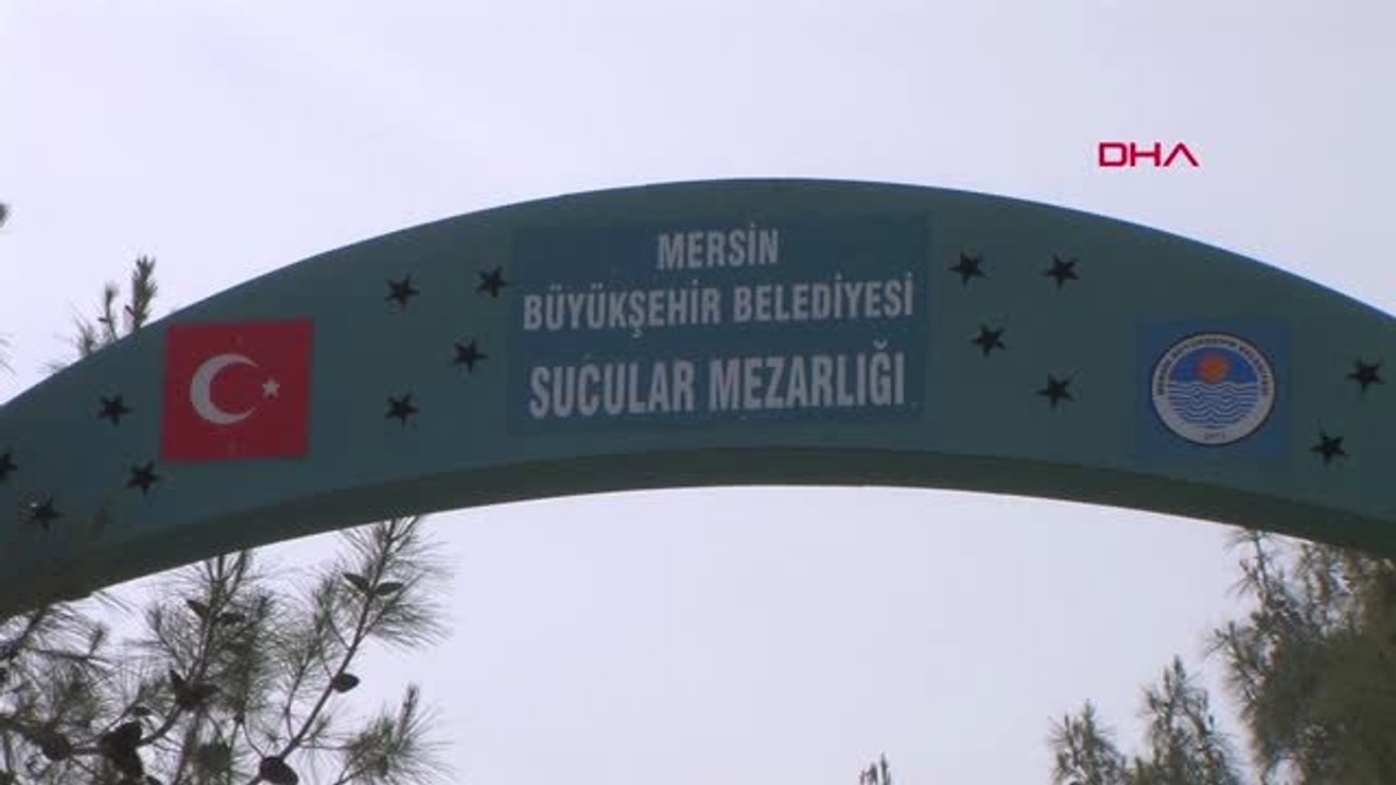 Mersin Mezarlığı Çevreleyen Teller Çalındı, Vatandaş Tepki Gösterdi