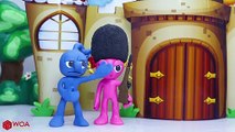 CLAY MIXER: MESSING WITH ROYAL GUARD  Play Doh Cartoons