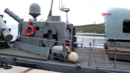 İzmir Foçalılar Tatbikata Katılan Askeri Gemileri Gezdi
