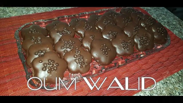 مطبخ ام وليد حلوة اقتصادية بدون زبدة و لا بيض و لذيذة