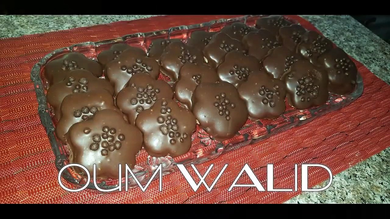 مطبخ ام وليد حلوة اقتصادية بدون زبدة و لا بيض و لذيذة