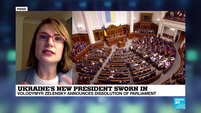 Ukraine's new president sworn in : Zelensky announces dissolution of parliament
