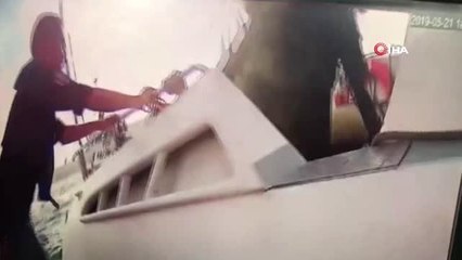 Boğaz'da Köprüde Aracını Ateşe Vererek Atlayan Şahıs Toprağa Verildi